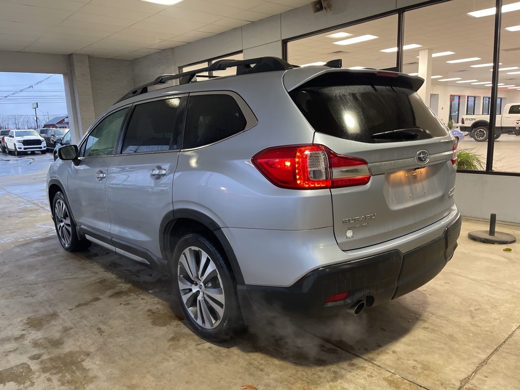 2022 Subaru Ascent Touring photo 2