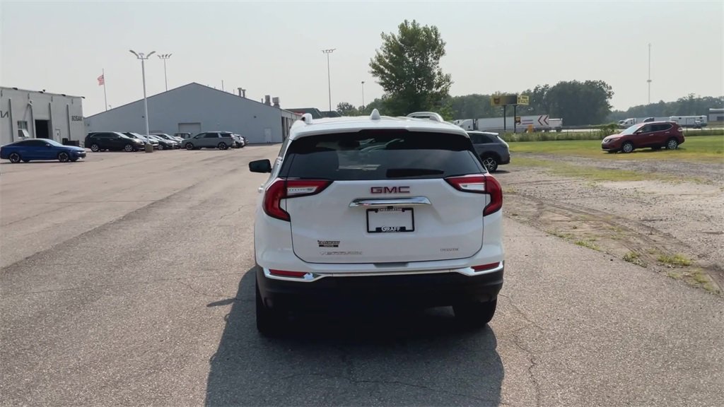 2024 Gmc Terrain SLT photo 6