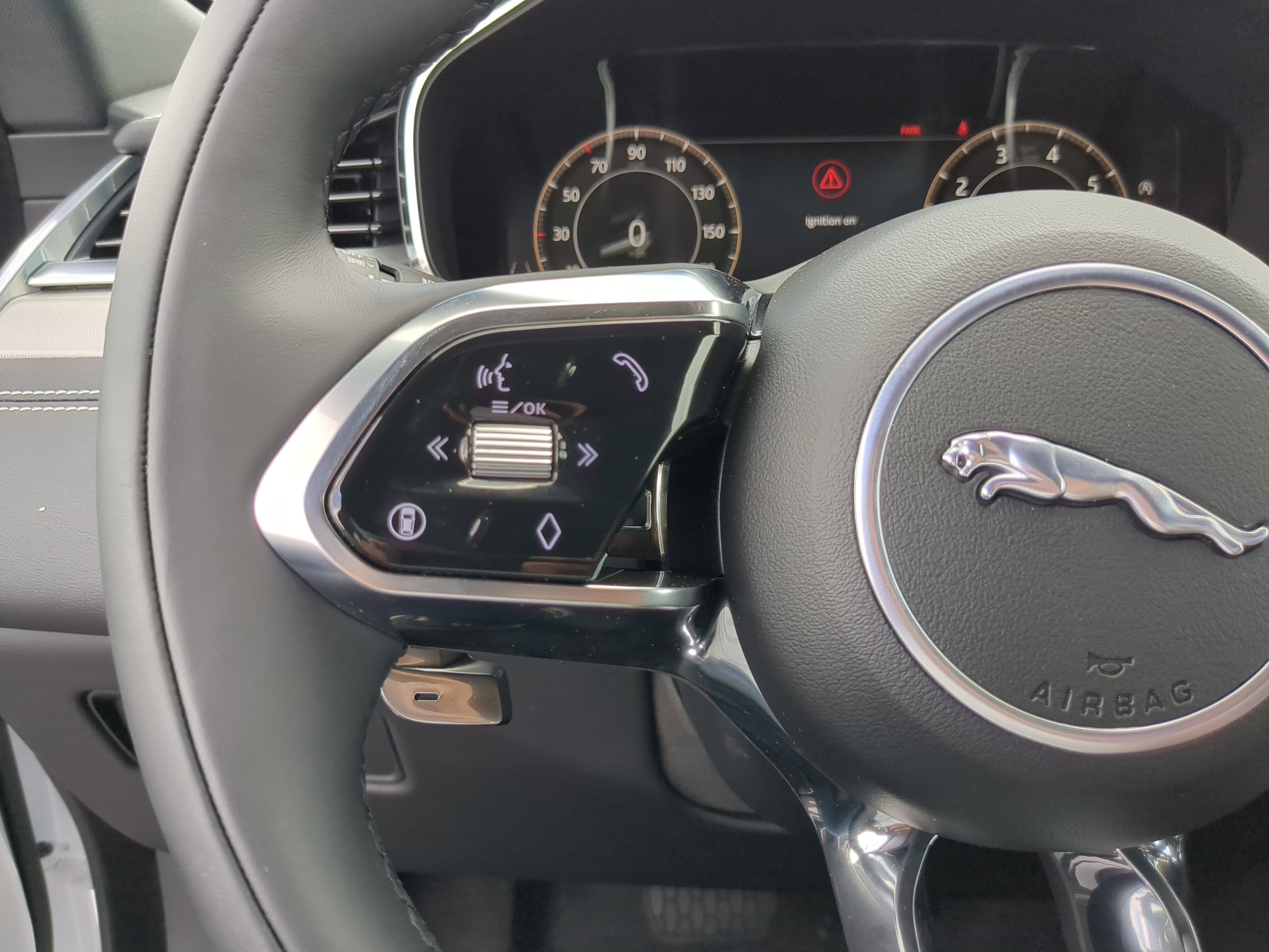 2026 Jaguar F-PACE P250 R-Dynamic S photo 17