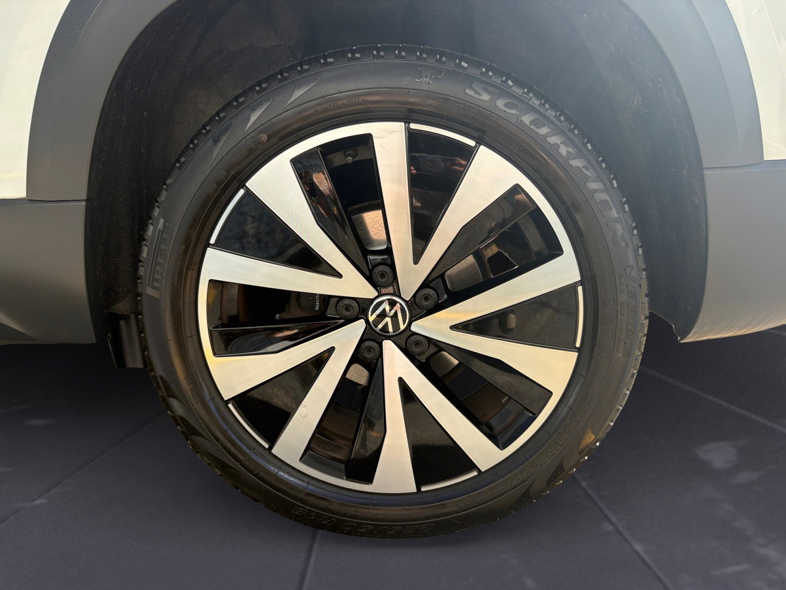 2022 Volkswagen Taos SE photo 40