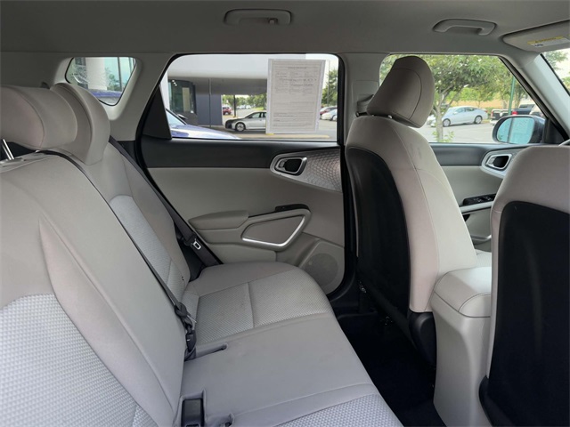2023 Kia Soul LX photo 15