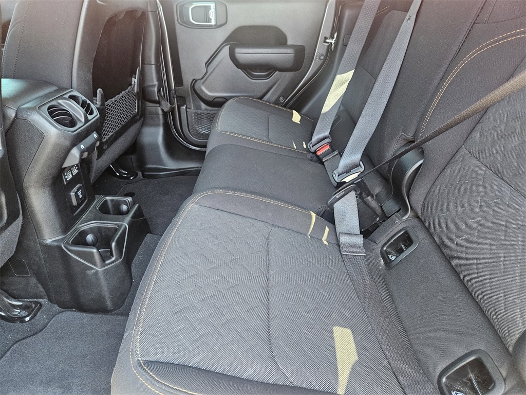 2024 Jeep Gladiator Mojave photo 27