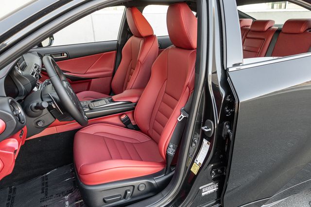 2025 Lexus IS 350 F SPORT photo 6