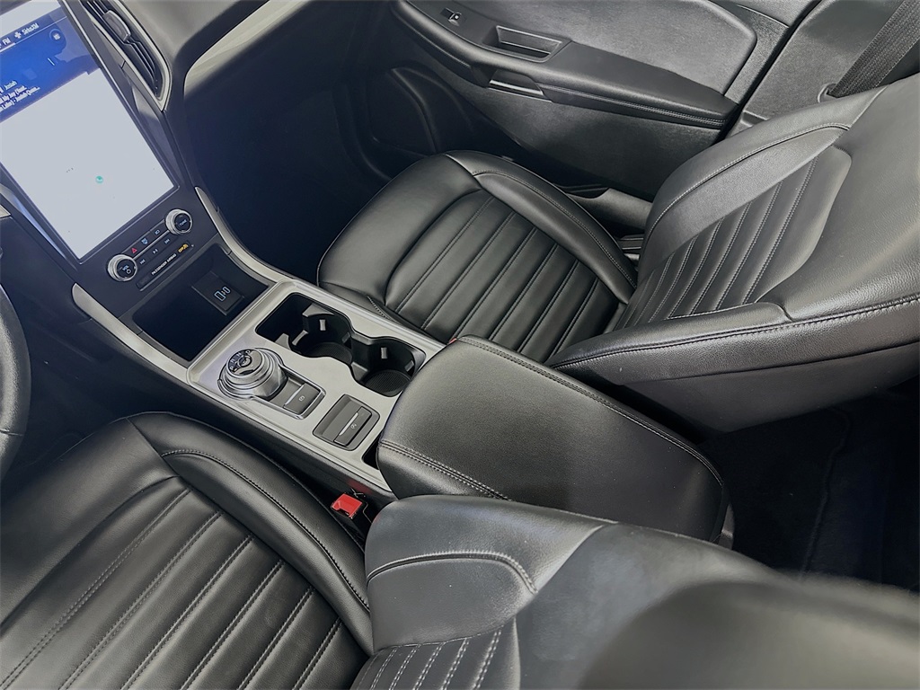 2023 Ford Edge SEL photo 26