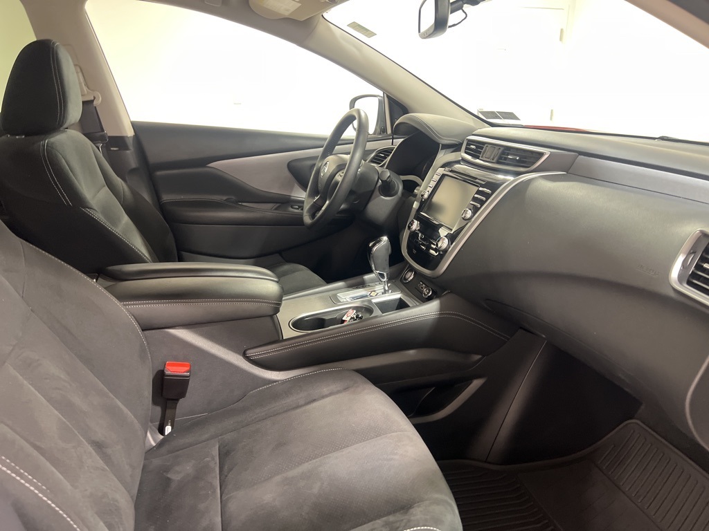 2019 Nissan Murano SV photo 23