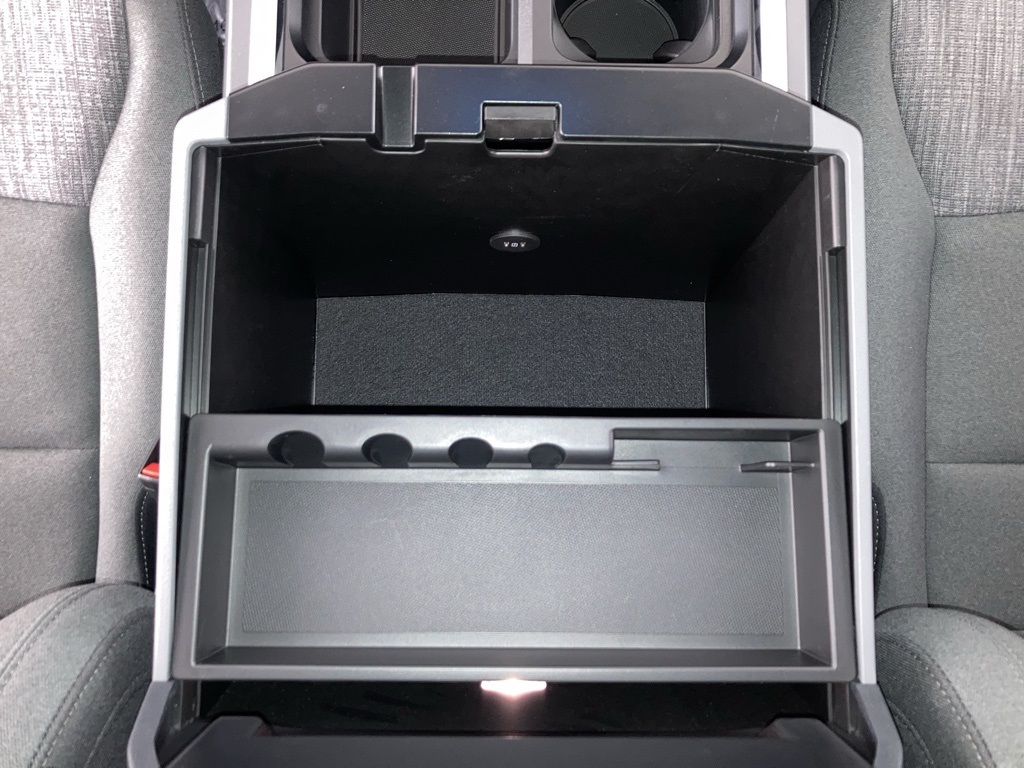 2025 Ford F-350 photo 2