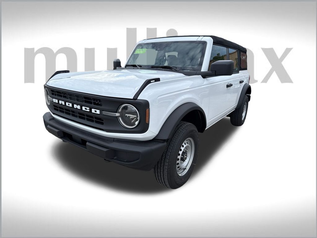 2025 Ford Bronco Base photo 12