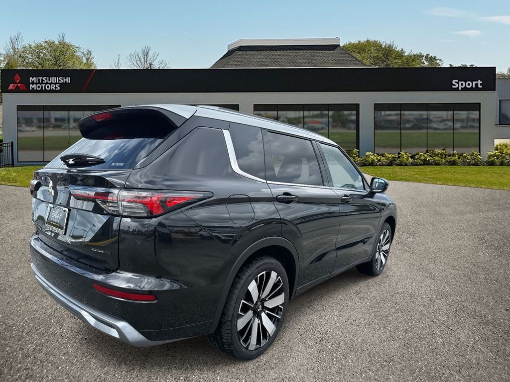 2025 Mitsubishi Outlander SEL GT photo 3