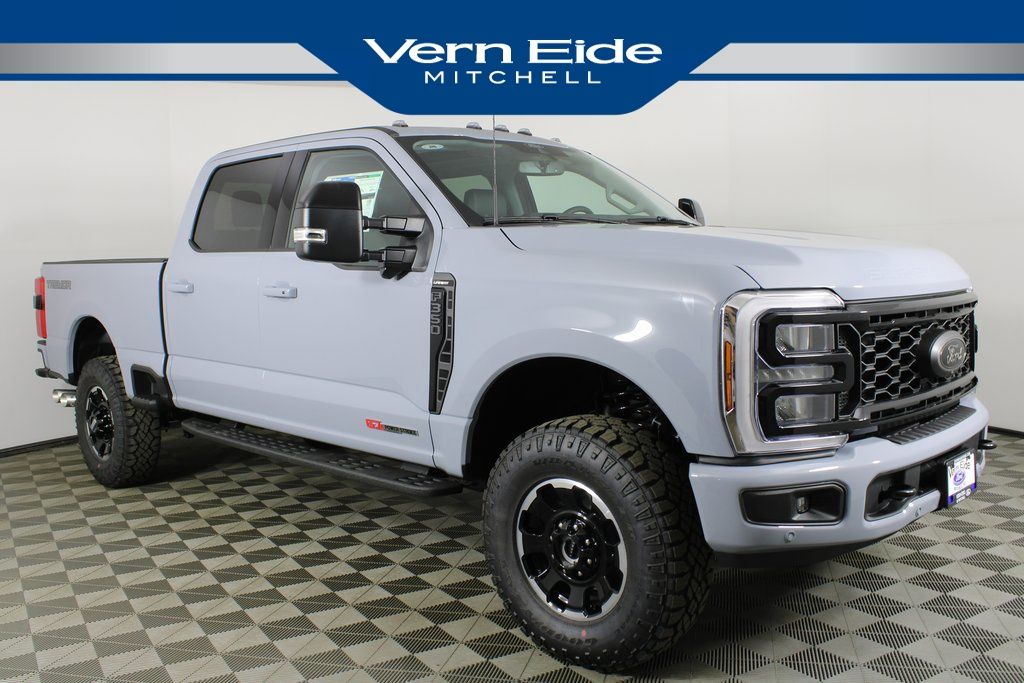 2026 Ford F-350 Super Duty Lariat's photo