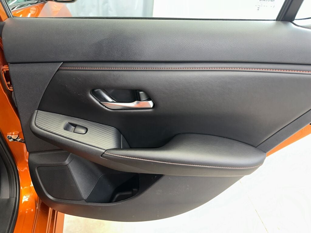 2024 Nissan Sentra SR photo 26