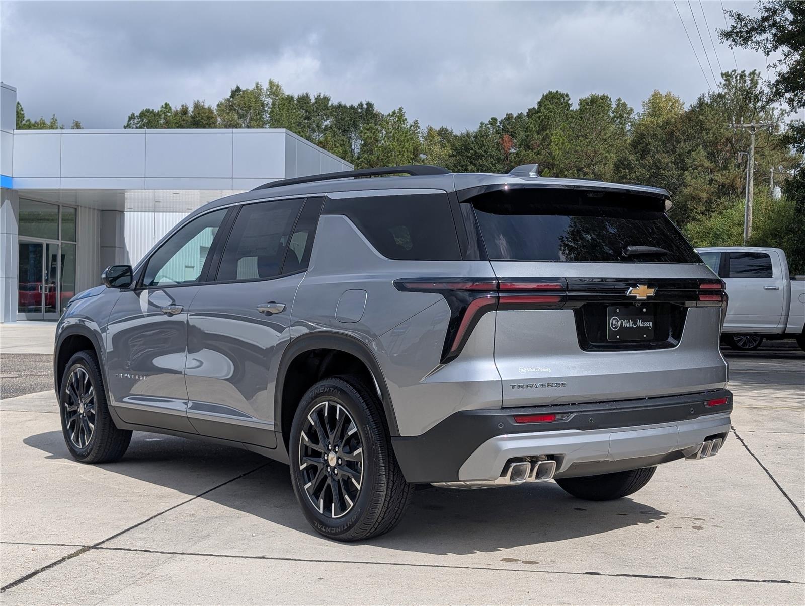 2026 Chevrolet Traverse photo 4