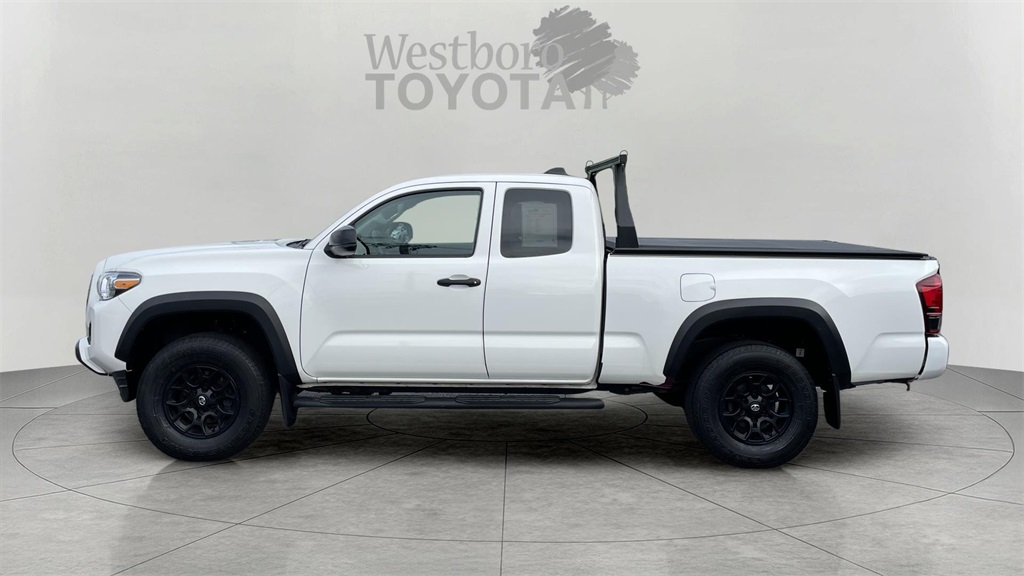 2022 Toyota Tacoma SR photo 4