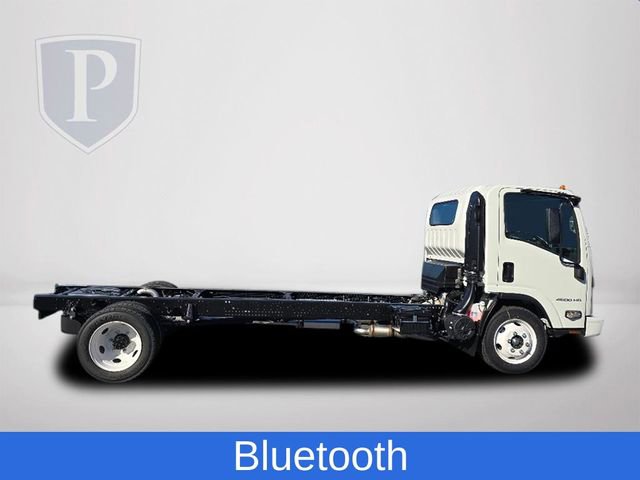 2025 Chevrolet Silverado 4500HD photo 3