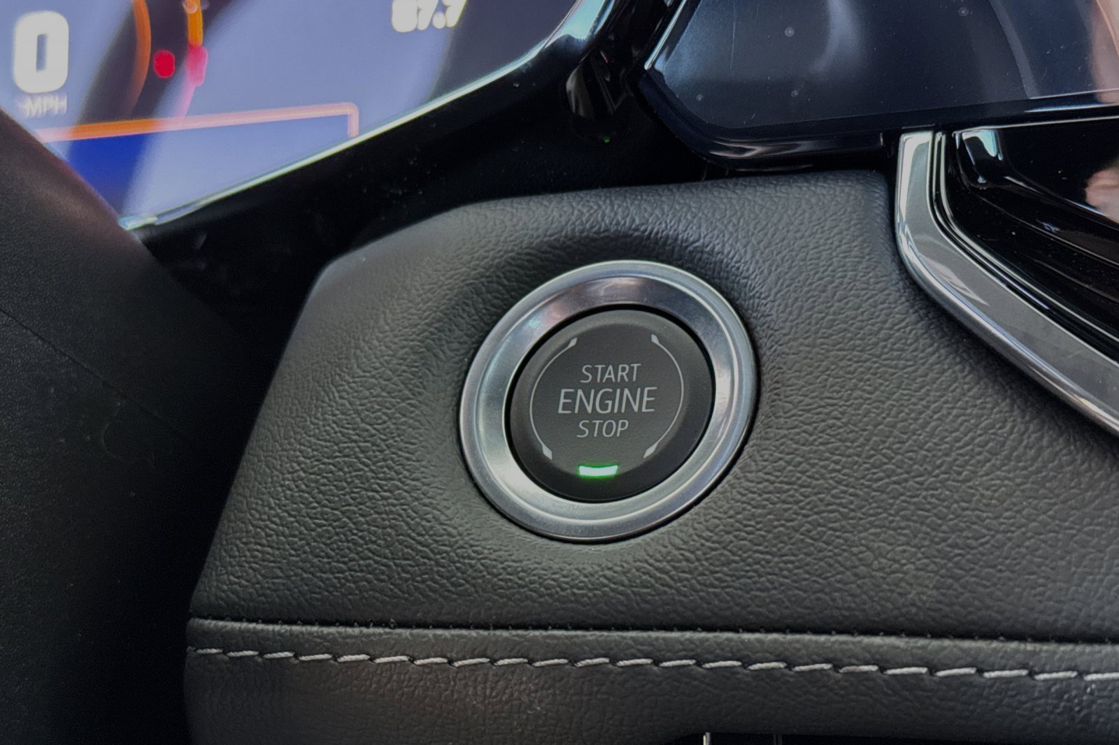 2024 Chevrolet Colorado LT photo 18