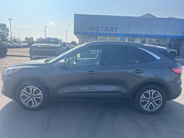 2020 Ford Escape SEL photo 9