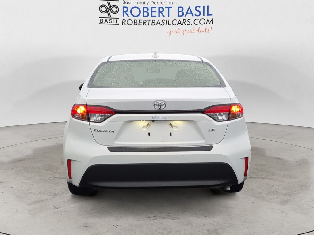 2023 Toyota Corolla LE photo 4