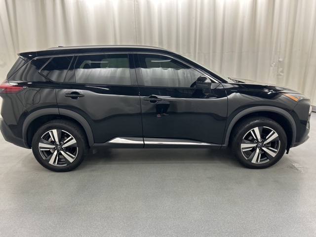 2023 Nissan Rogue SL photo 7