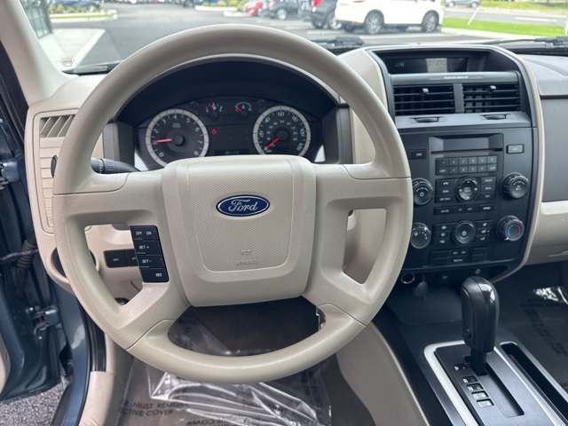 2011 Ford Escape XLS photo 14