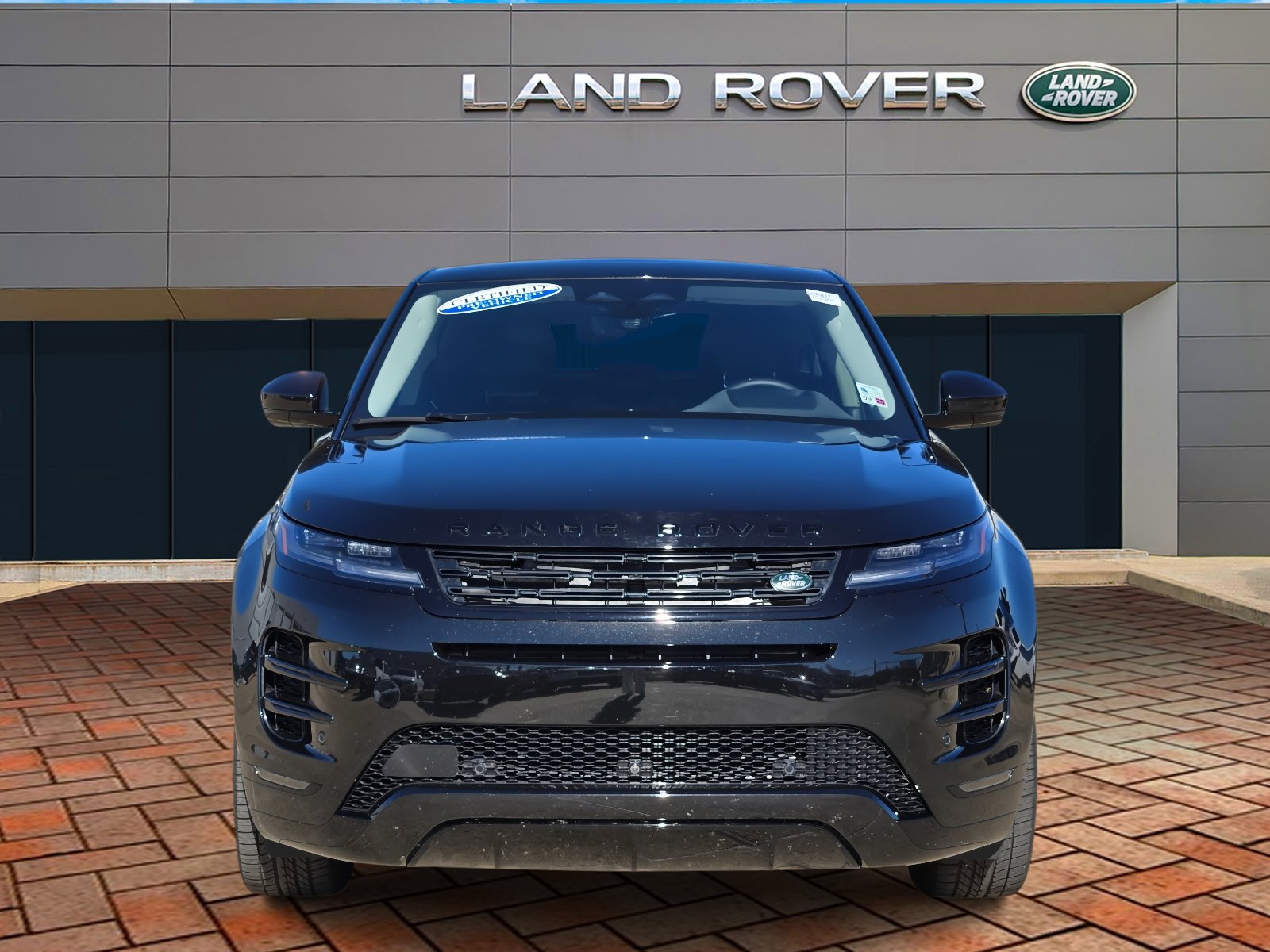 2025 Land Rover Range Rover Evoque Dynamic SE photo 2