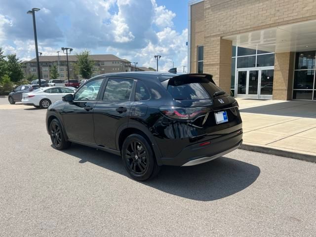 2026 Honda HR-V Sport photo 2