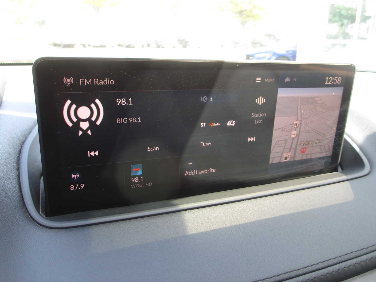 2023 Acura MDX SH-AWD Advance photo 19