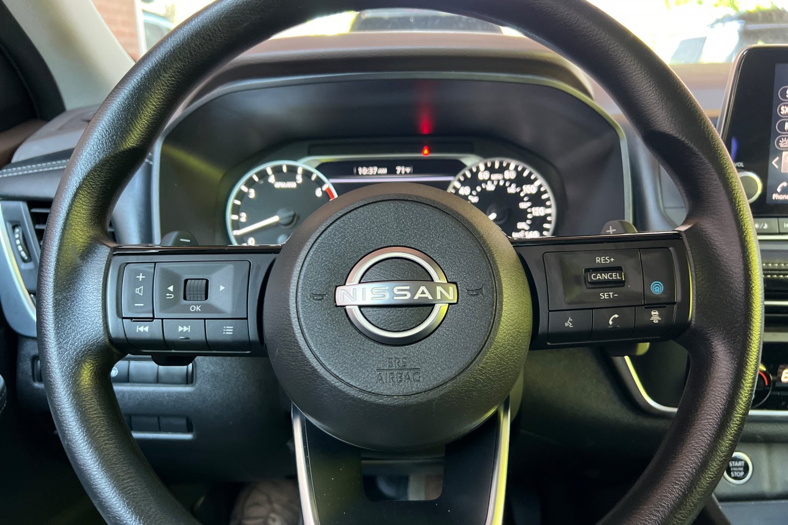 2023 Nissan Rogue SV photo 22