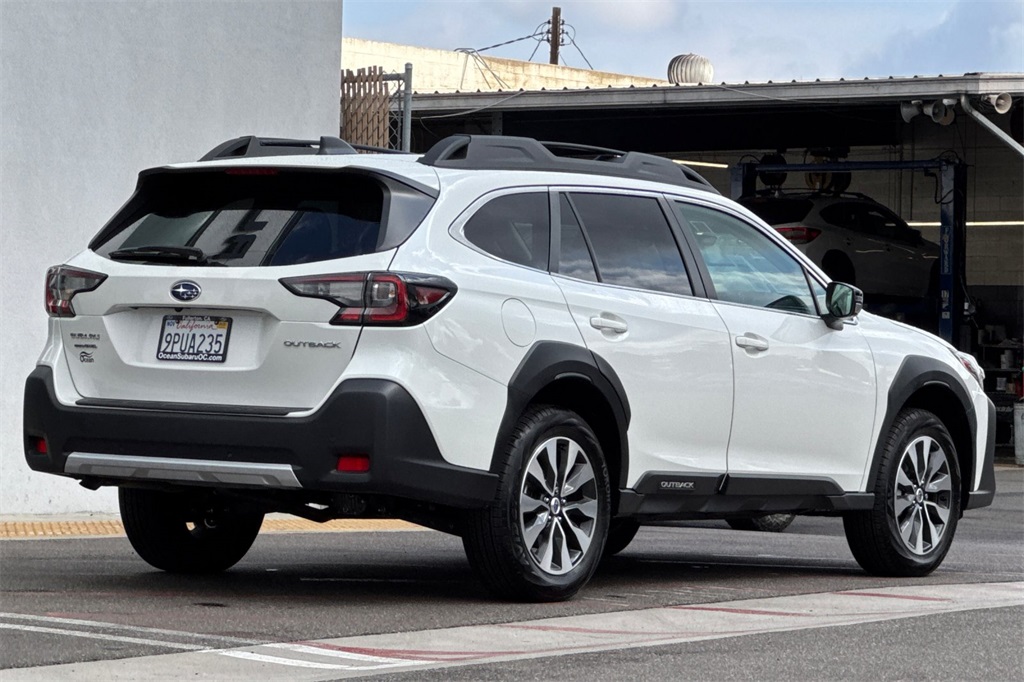 2025 Subaru Outback Limited photo 2
