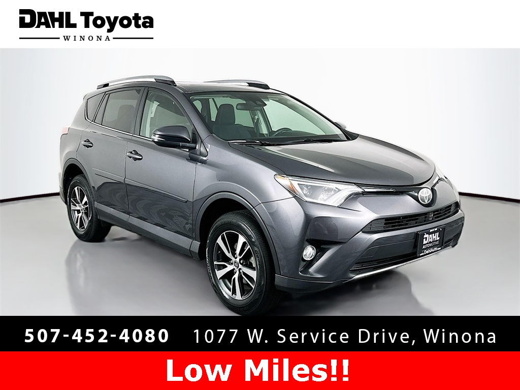 2017 Toyota RAV4 XLE's photo