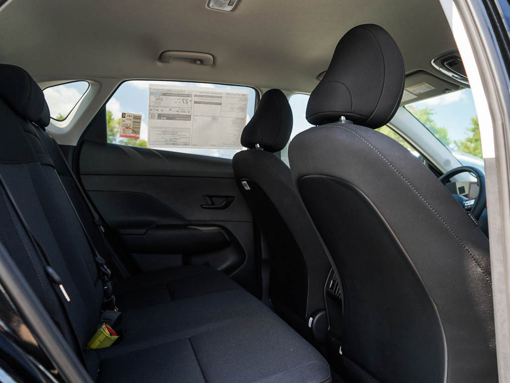 2026 Hyundai Kona SEL photo 10