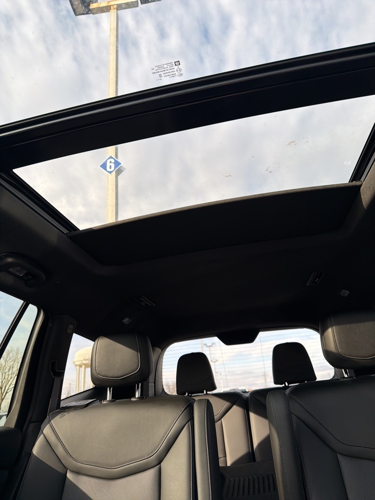 2024 CADILLAC XT6 - Image 9