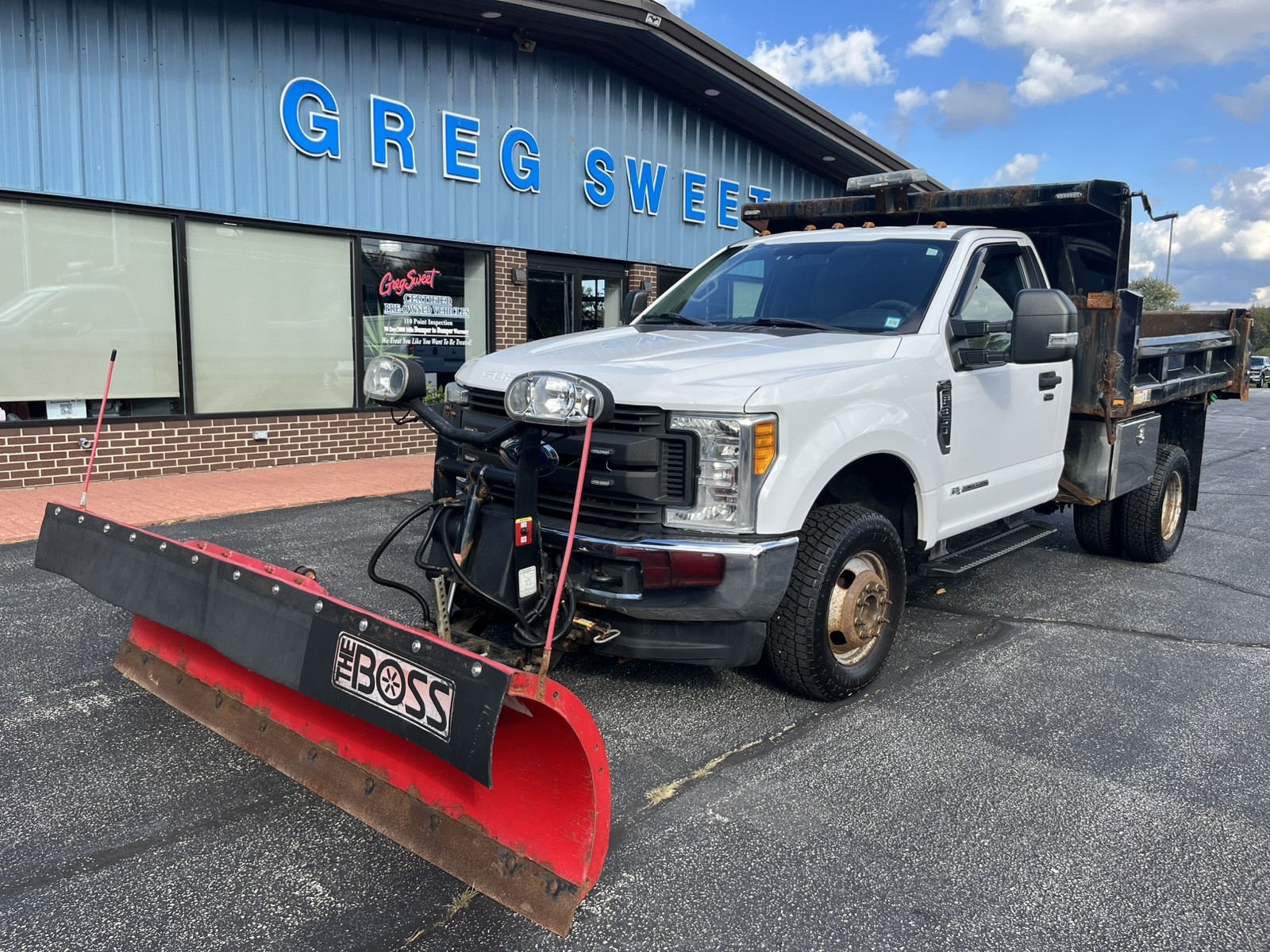2017 Ford F-350 Super Duty Chassis Cab XL