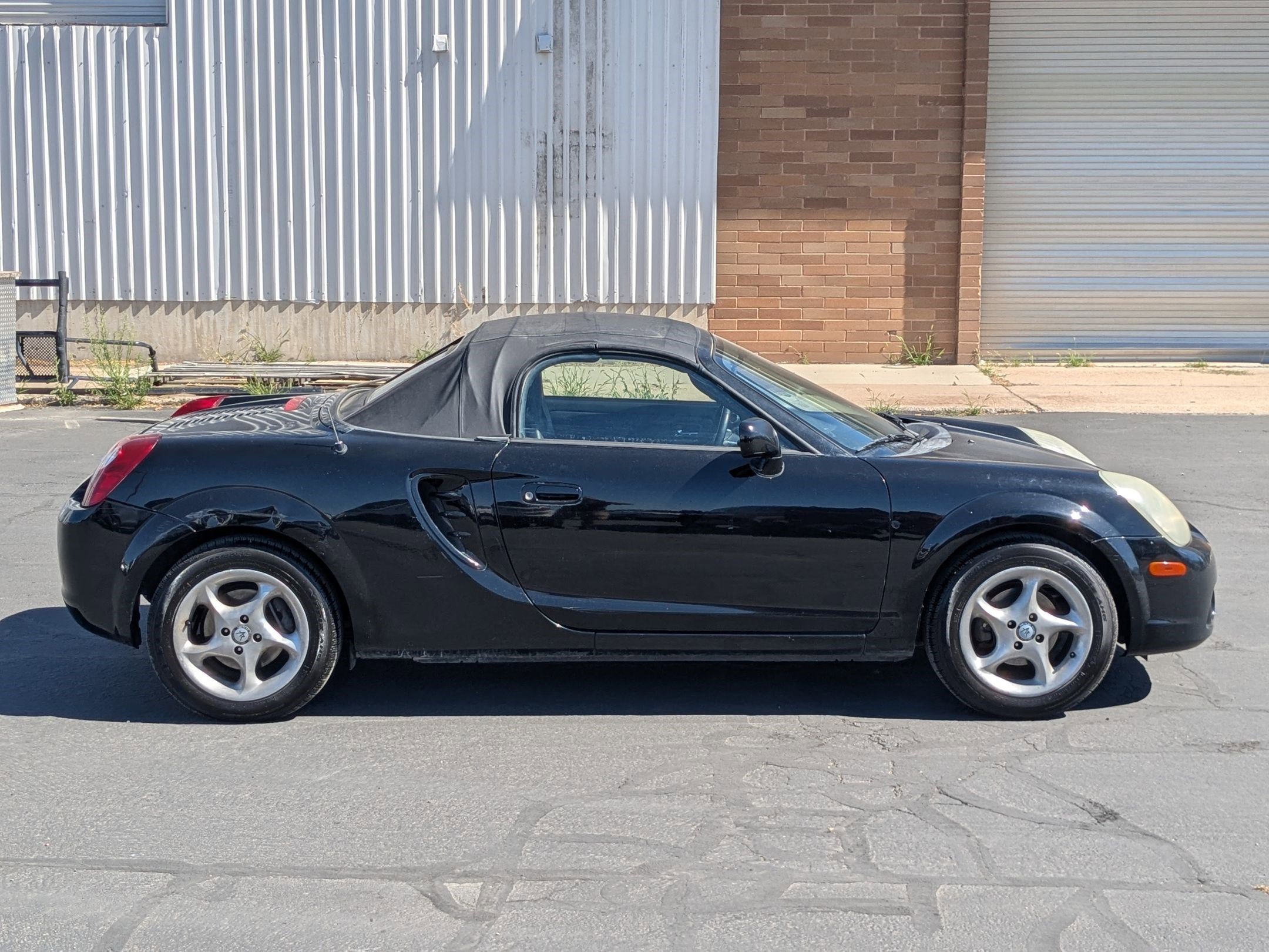 Used 2003 Toyota MR2 Spyder Base with VIN JTDFR320630060027 for sale in Ogden, UT