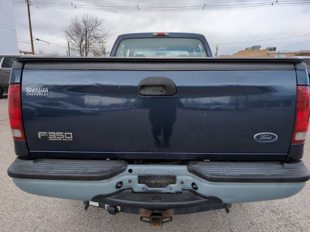 2001 Ford F-350 XL photo 4
