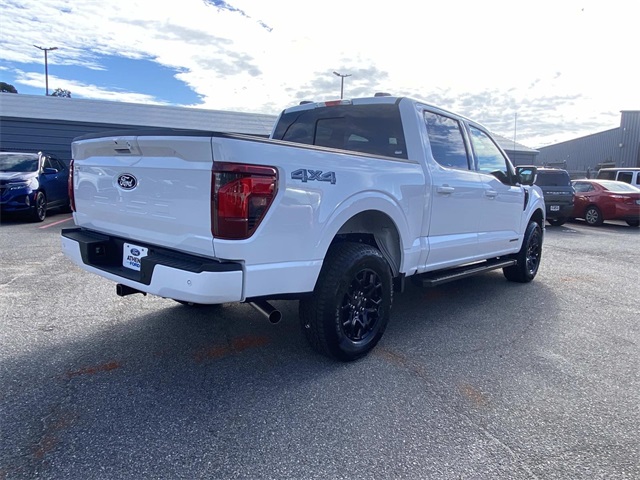 2025 Ford F-150 XLT photo 3