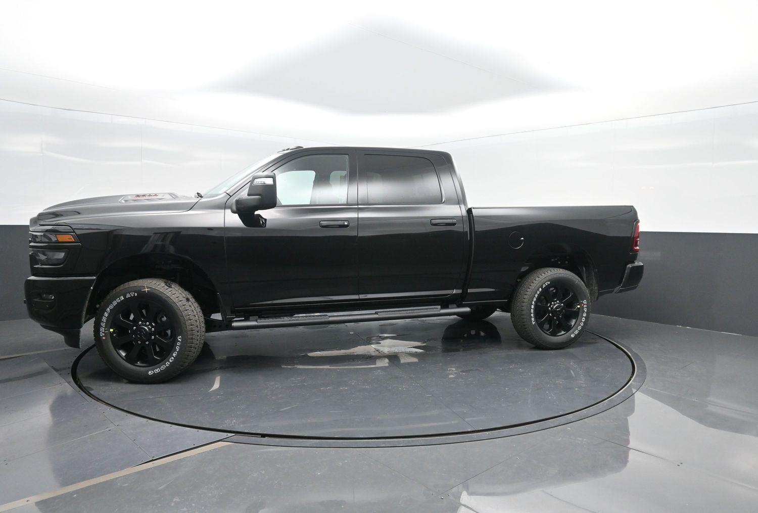 2026 RAM Ram 2500 Pickup Tradesman/Black Express's photo