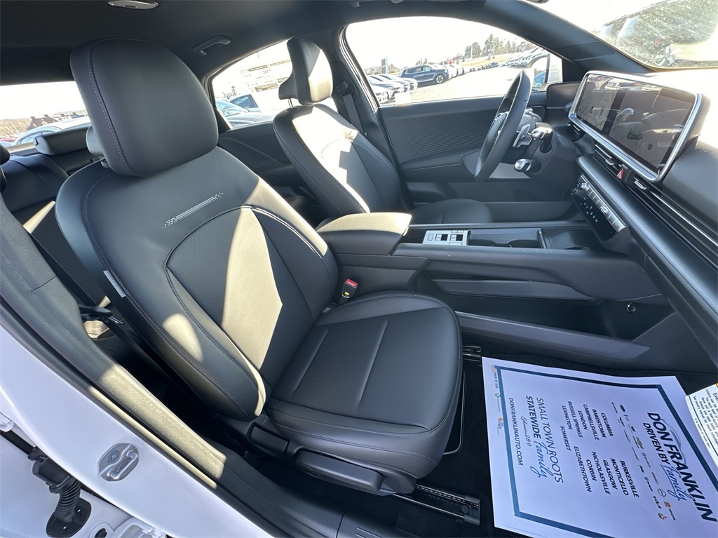 2025 Hyundai Ioniq 6 SEL photo 23