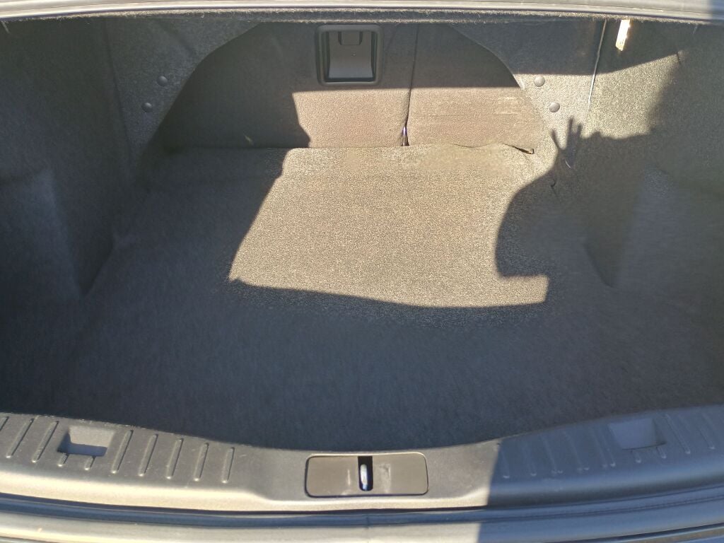 2013 Lincoln MKZ photo 19
