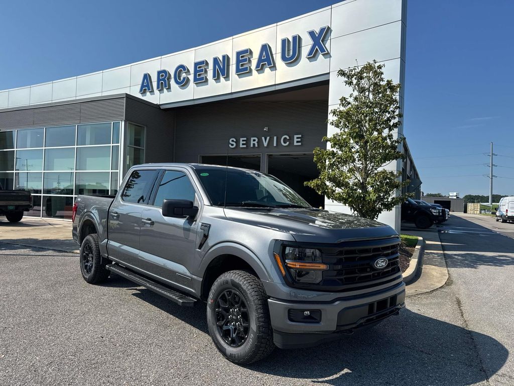 2025 Ford F-150 XLT's photo