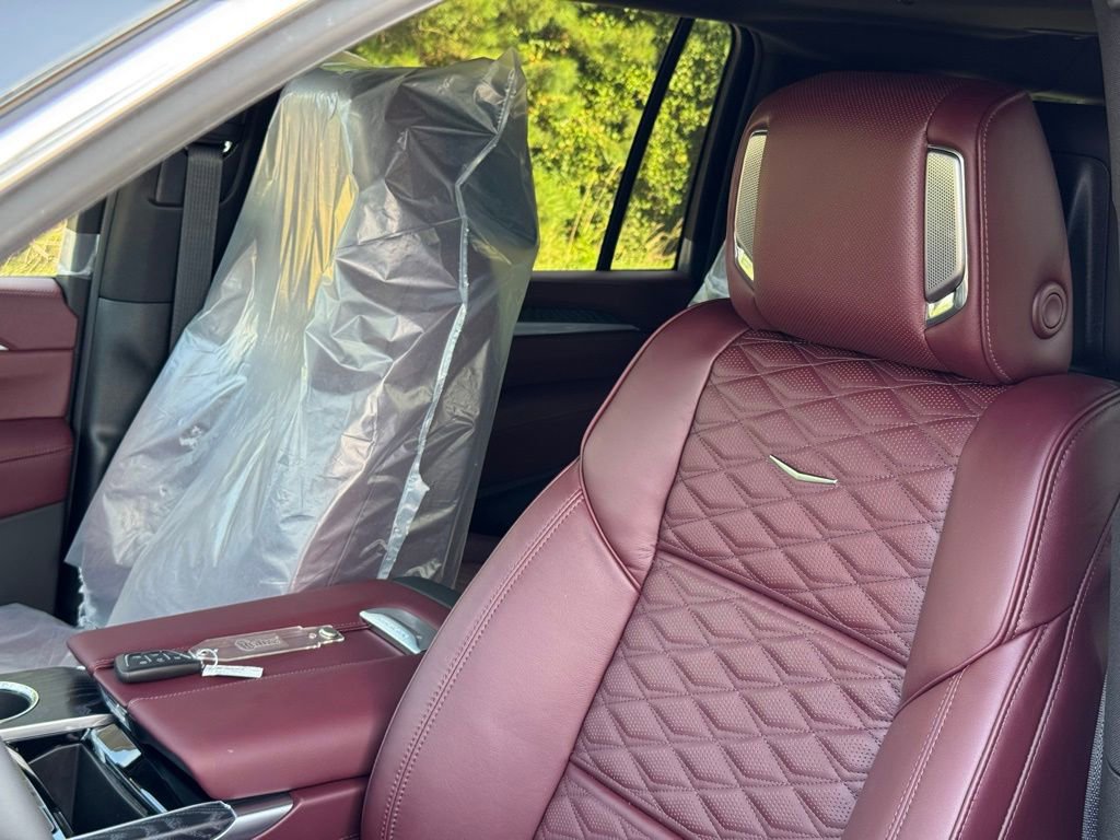 2026 Cadillac Escalade ESV Luxury photo 15