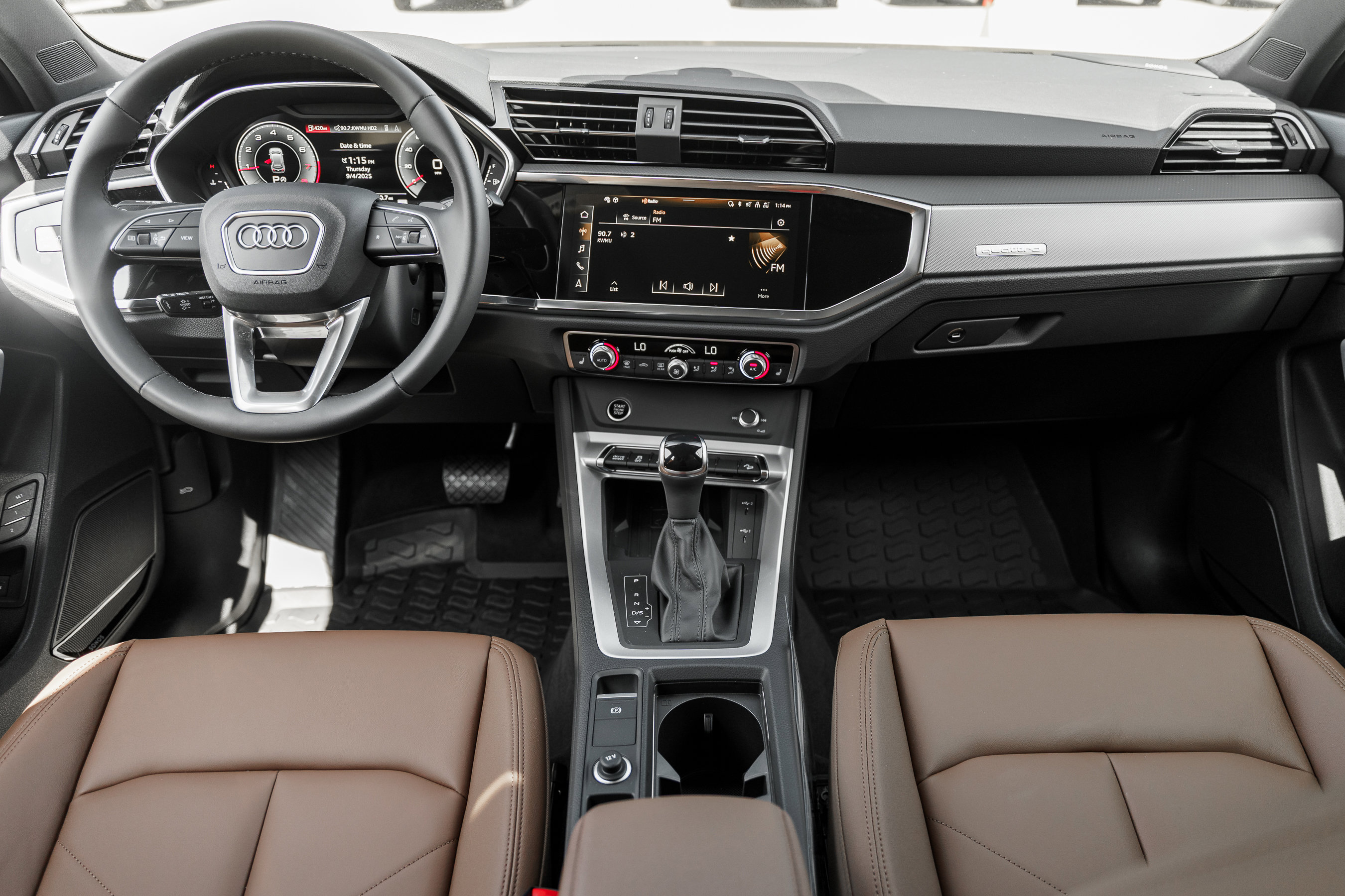 2025 Audi Q3 S line Premium Plus photo 6