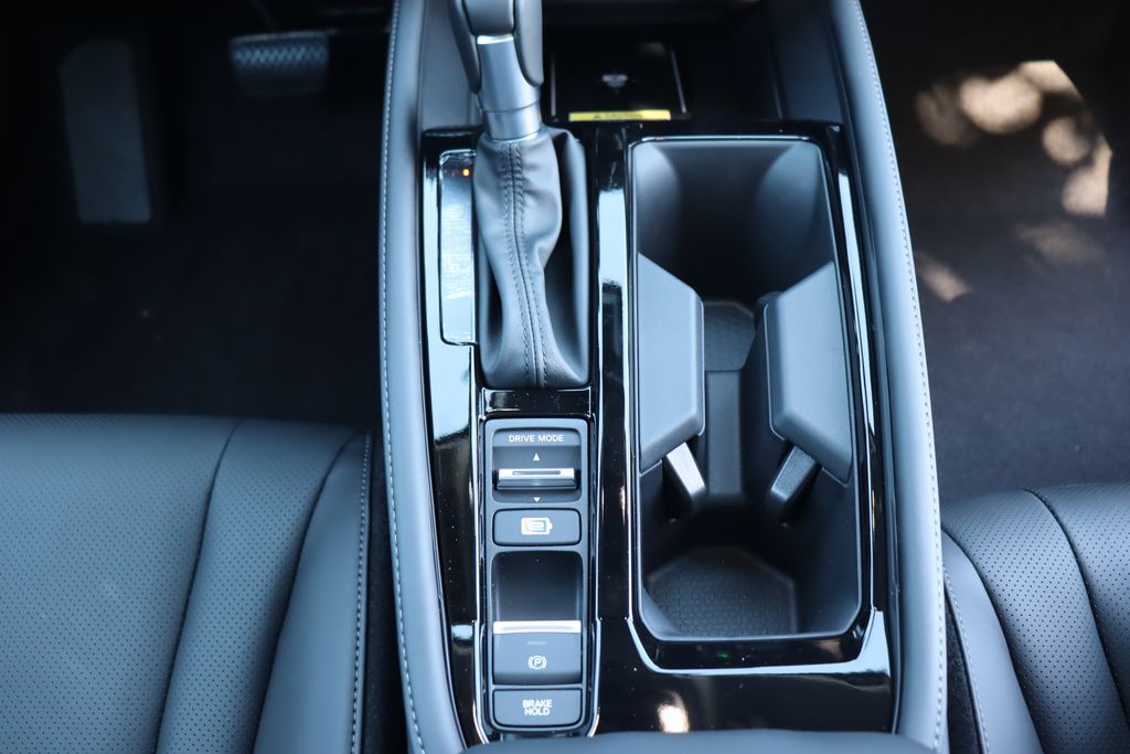 2025 Honda Accord Hybrid Touring photo 22