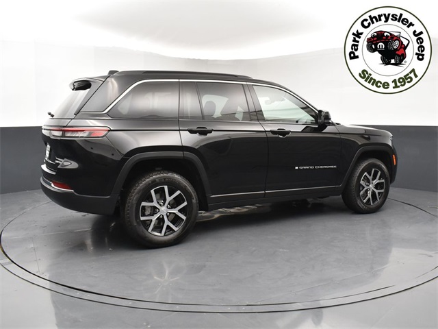 2025 Jeep Grand Cherokee Limited photo 6