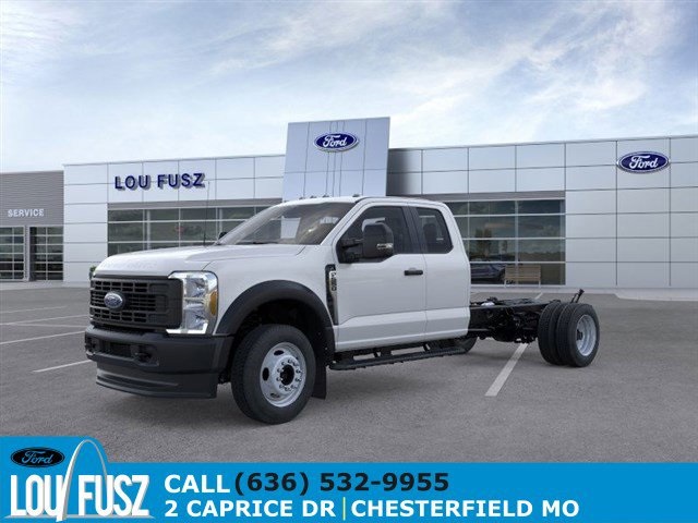 2025 Ford F-550 Super Duty Chassis Cab XL's photo
