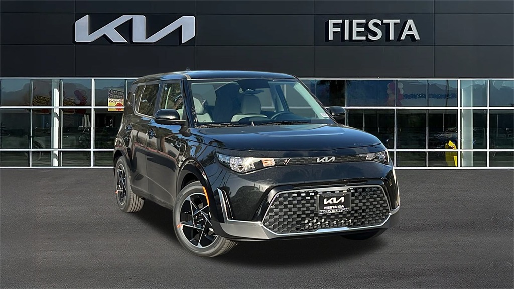 2025 Kia Soul EX's photo