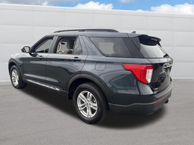 2022 Ford Explorer XLT photo 3