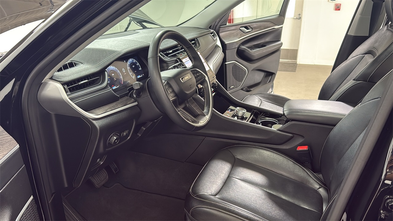 2022 Jeep Grand Cherokee Limited photo 12