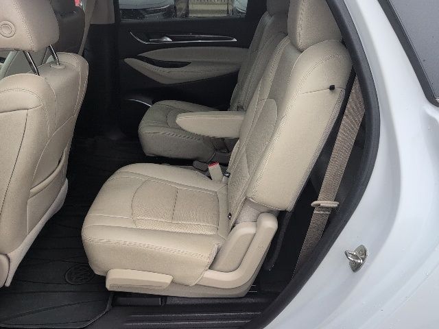 2021 Buick Enclave Essence photo 3