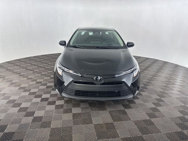 2024 Toyota Corolla LE photo 2