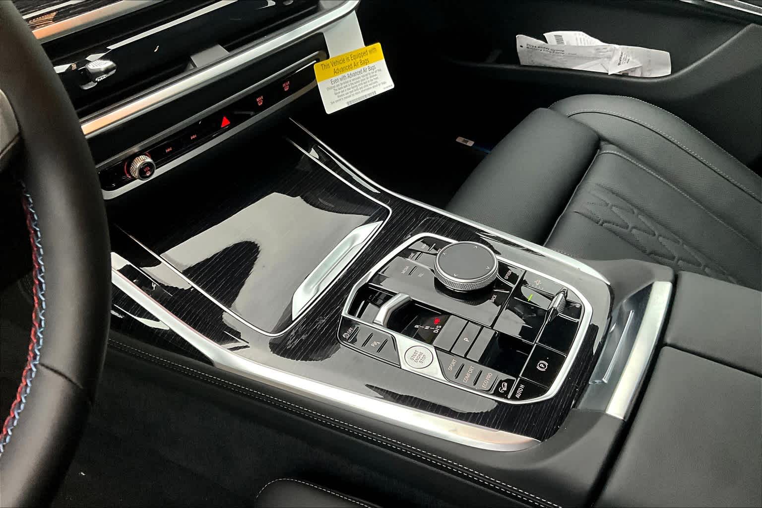 2025 Bmw X7 M60i photo 7