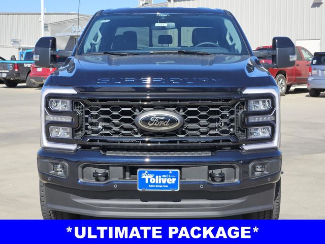 2025 Ford F-250 Lariat photo 3
